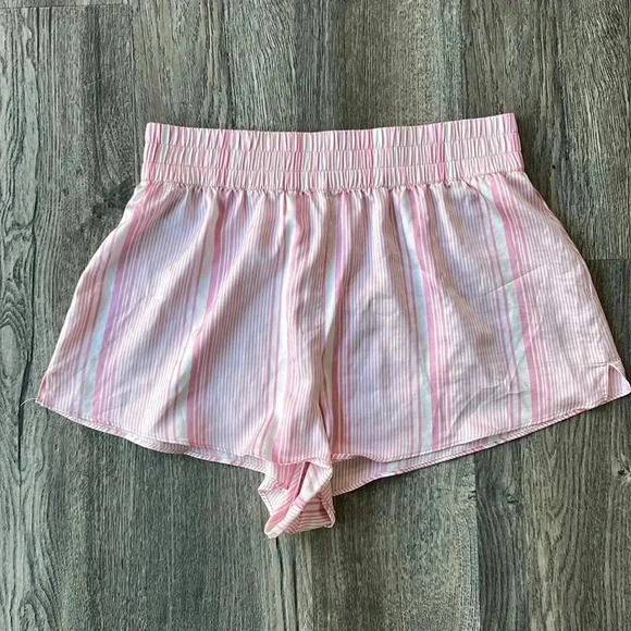 Victoria’s Secret Shorts Pink Striped Boxer Pajama Shorts Size Medium - Picture 1 of 6
